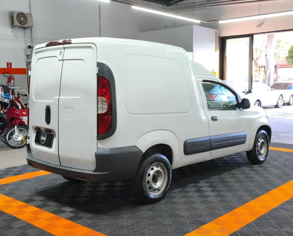 FIAT Fiorino Furgão - Foto