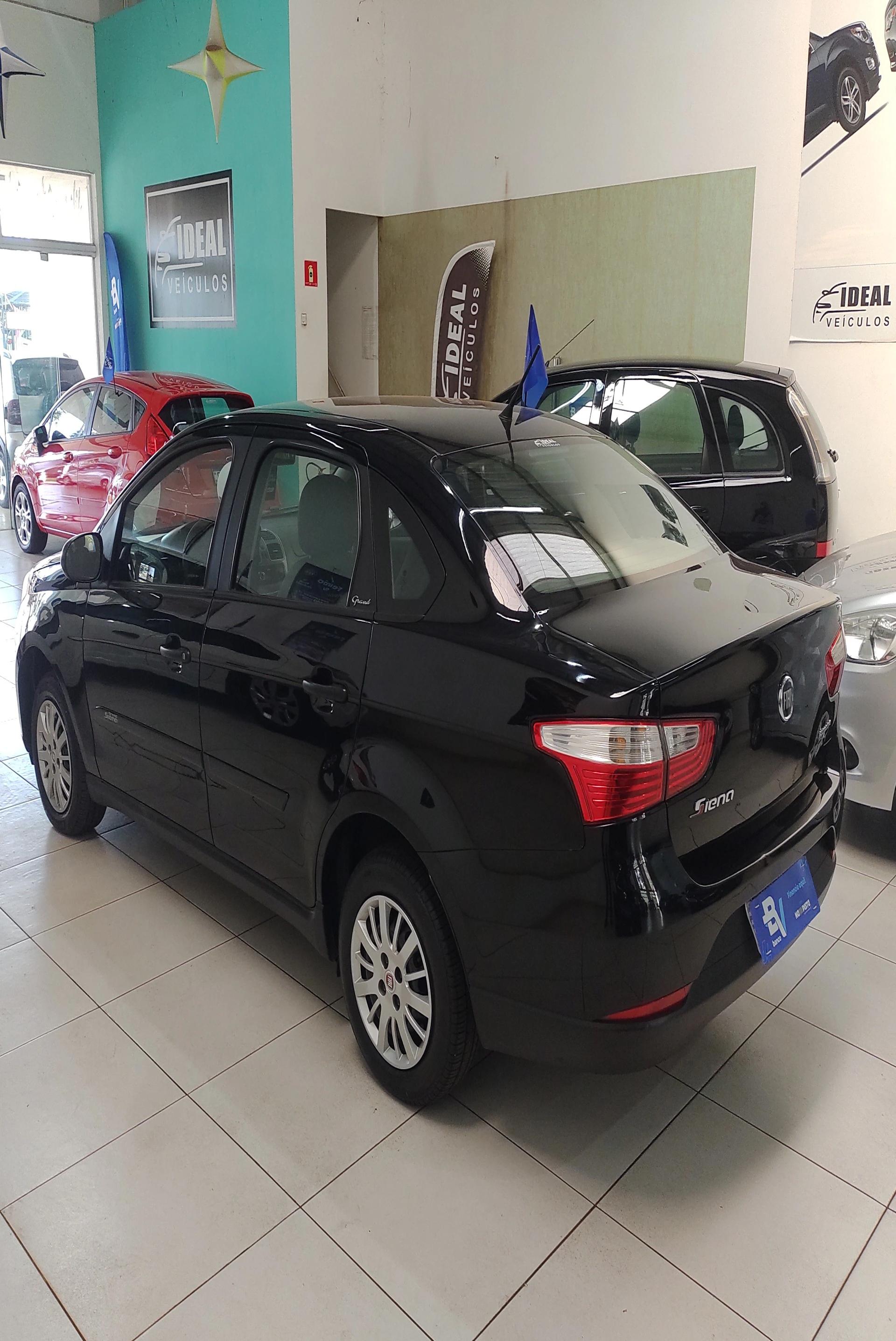 FIAT Grand Siena - Foto