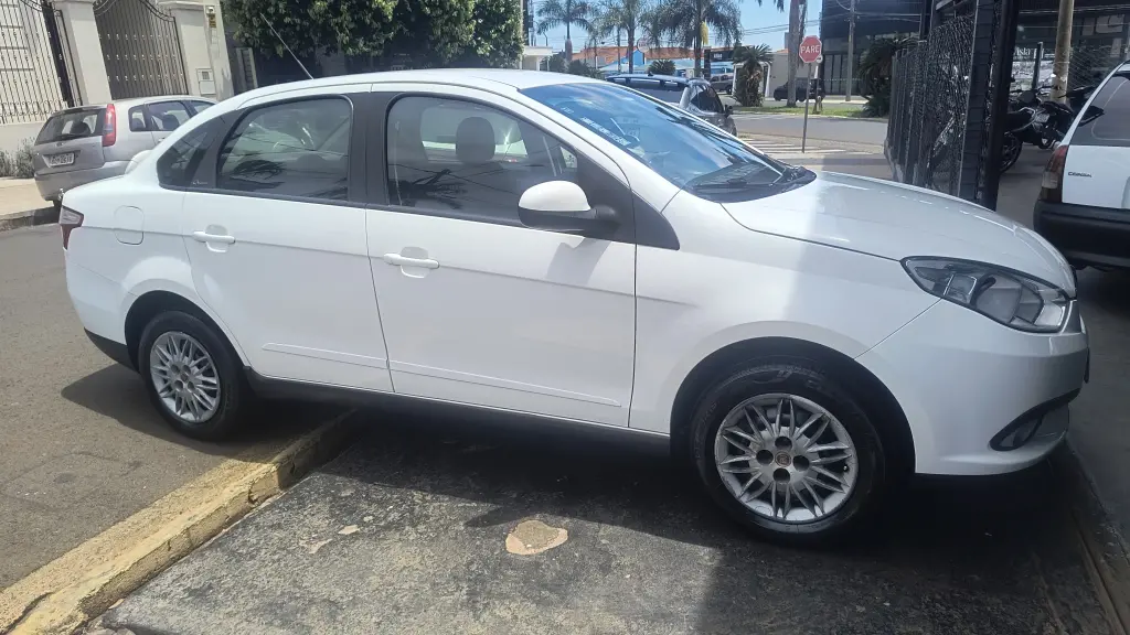 FIAT Grand Siena - Foto