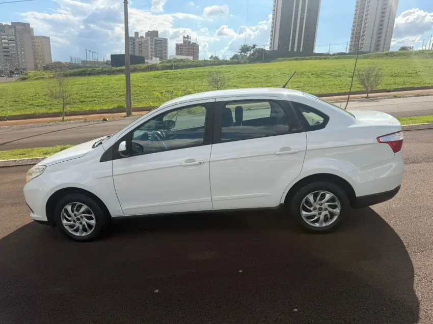 FIAT Grand Siena - Foto