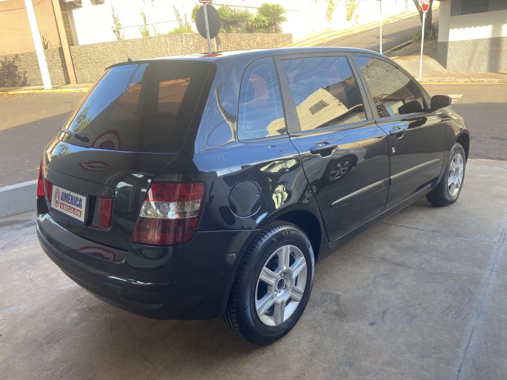 FIAT Stilo - Foto
