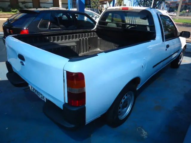 FORD Courier - Foto