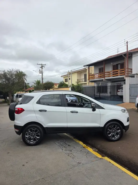 FORD Ecosport - Foto