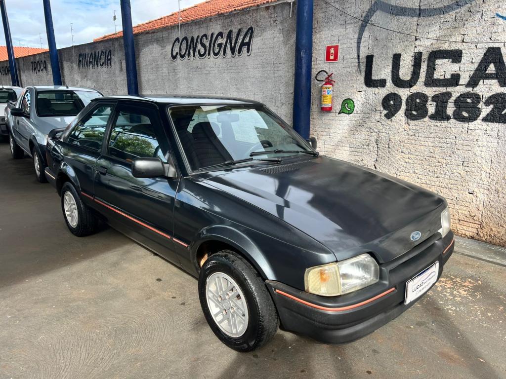 FORD Escort - Foto
