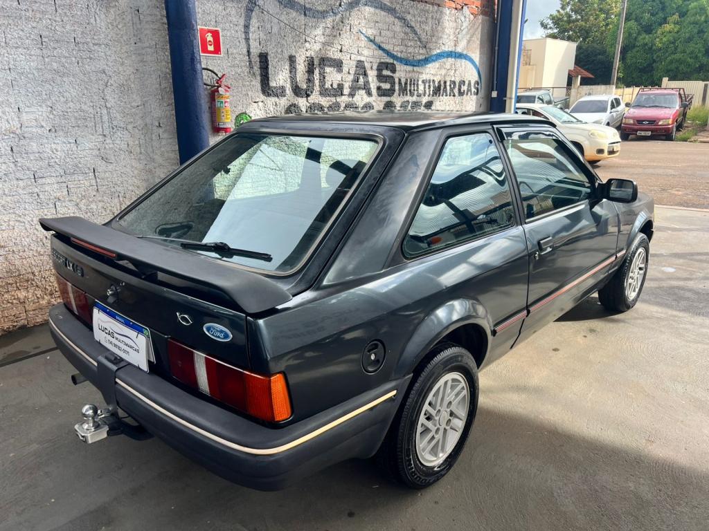 FORD Escort - Foto