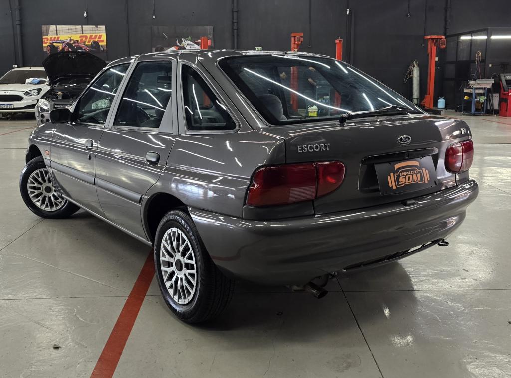 FORD Escort - Foto