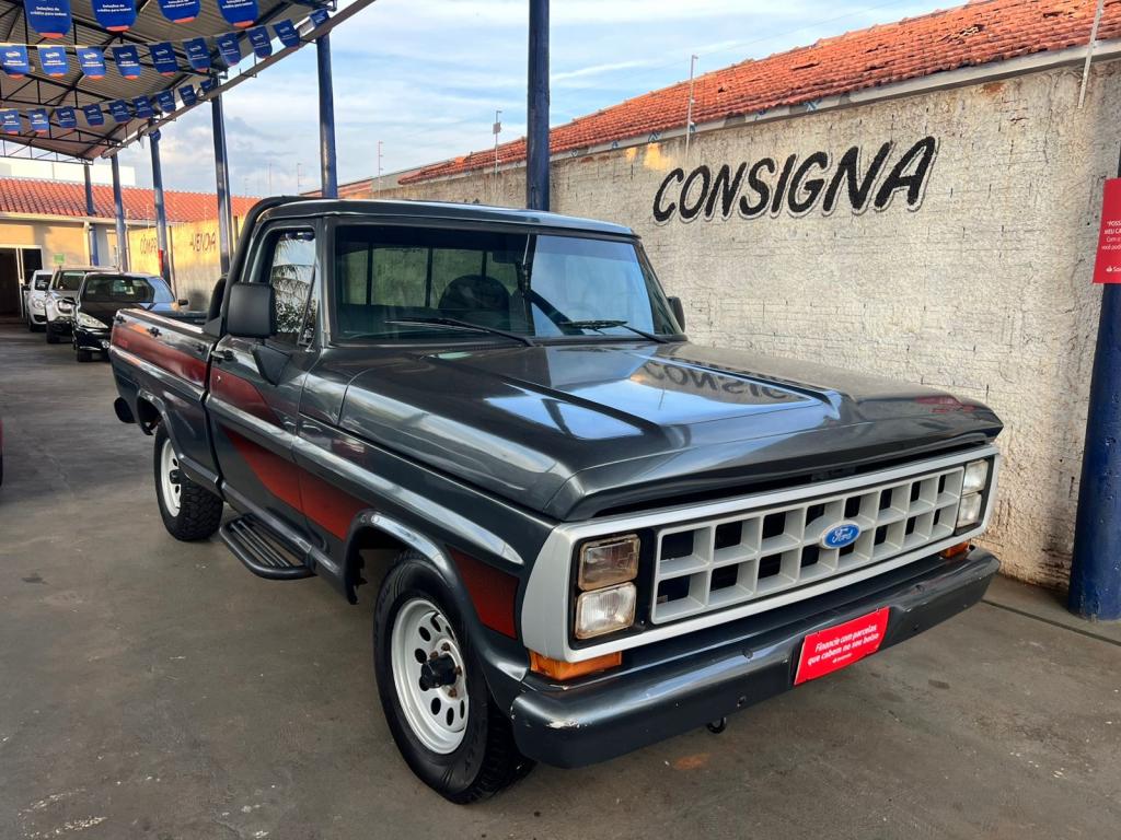 FORD F-1000 - Foto