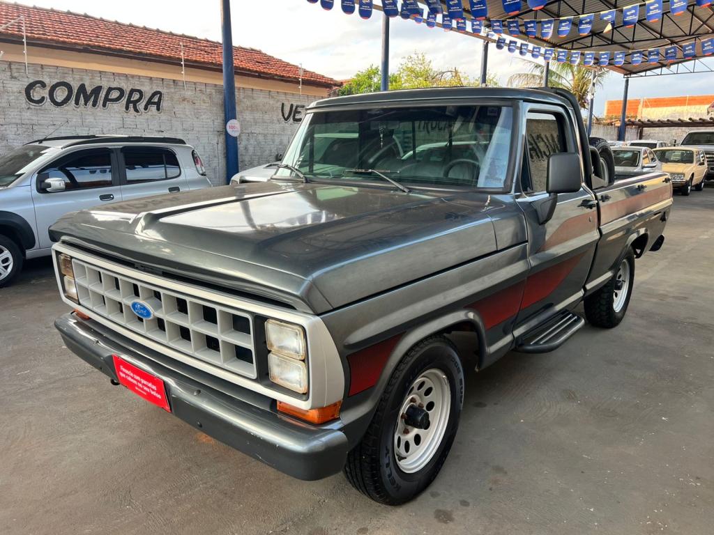 FORD F-1000 - Foto