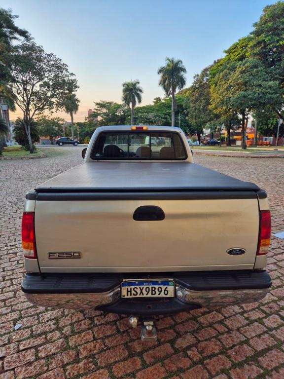 FORD F-250 - Foto