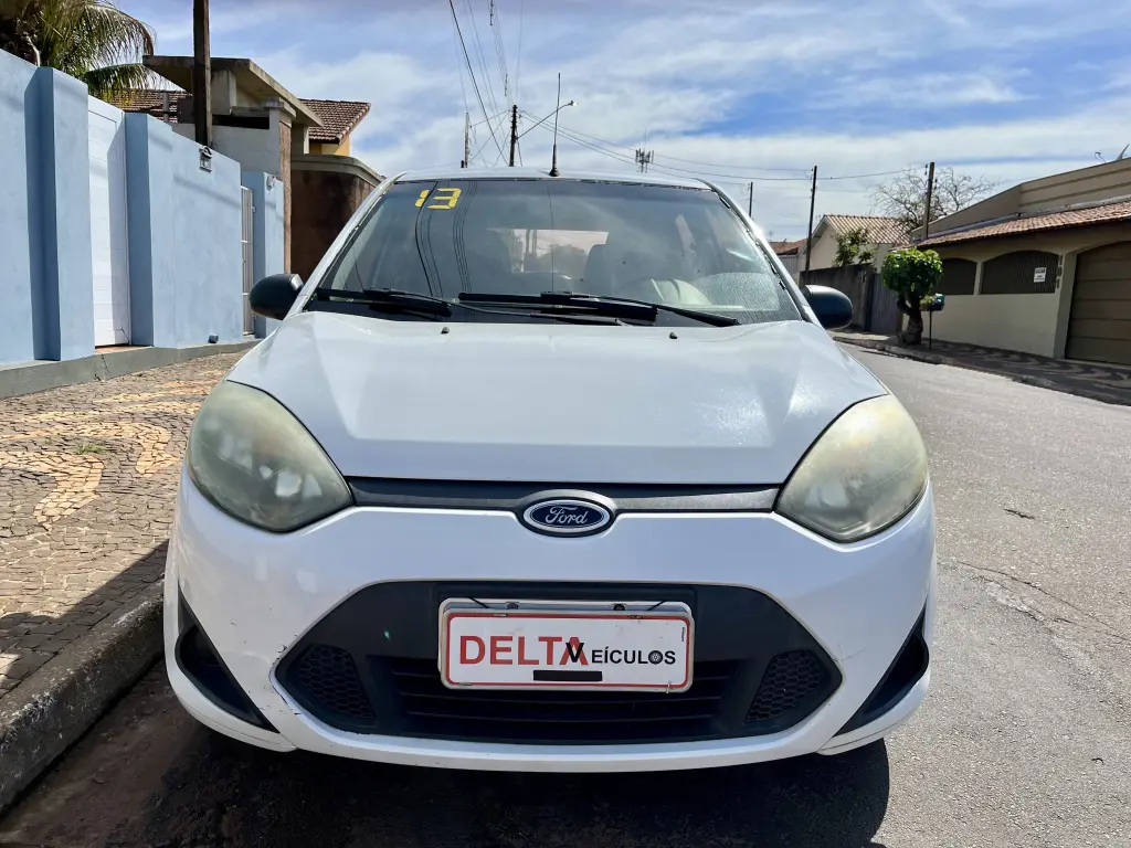 FORD Fiesta Hatch - Foto