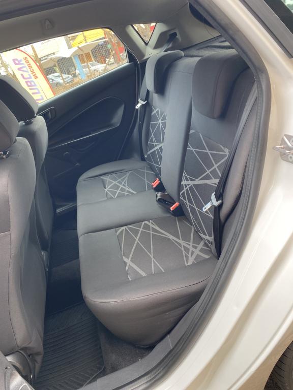 FORD Fiesta Hatch - Foto