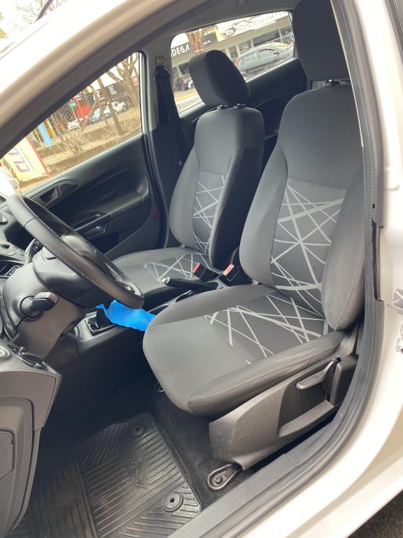 FORD Fiesta Hatch - Foto