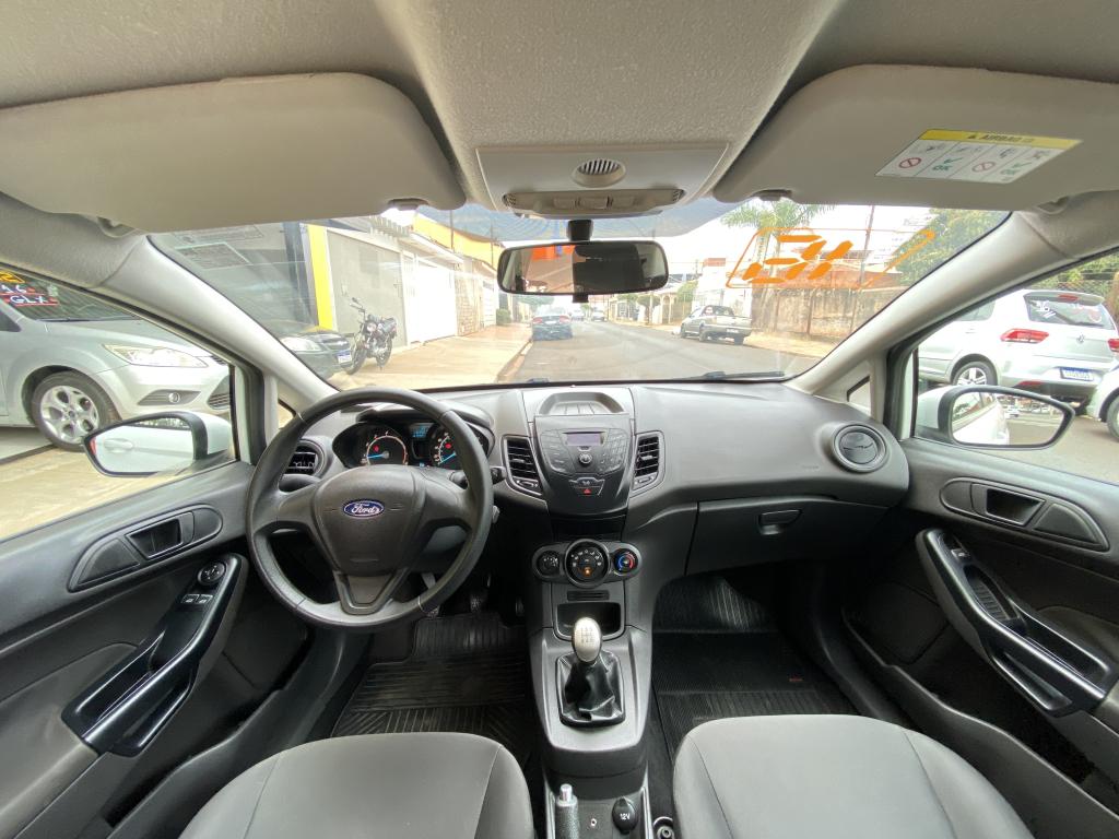 FORD Fiesta Hatch - Foto