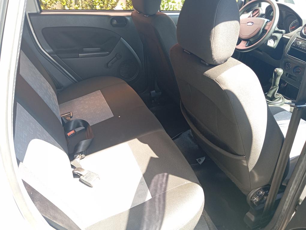 FORD Fiesta Hatch - Foto