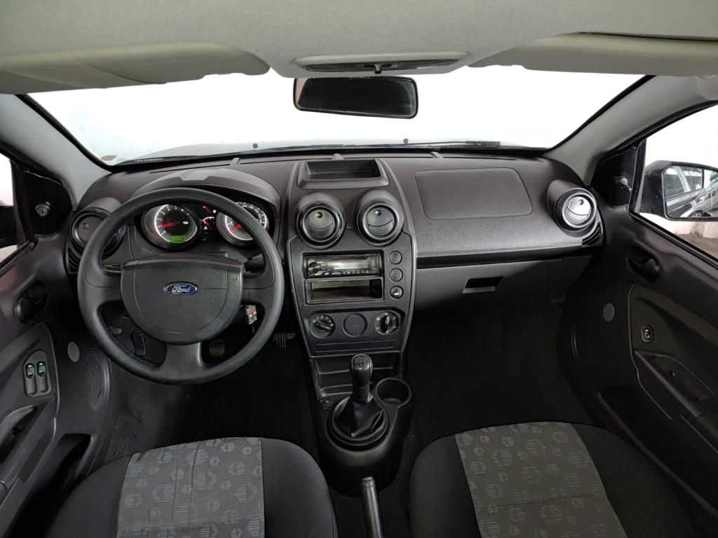 FORD Fiesta Hatch - Foto