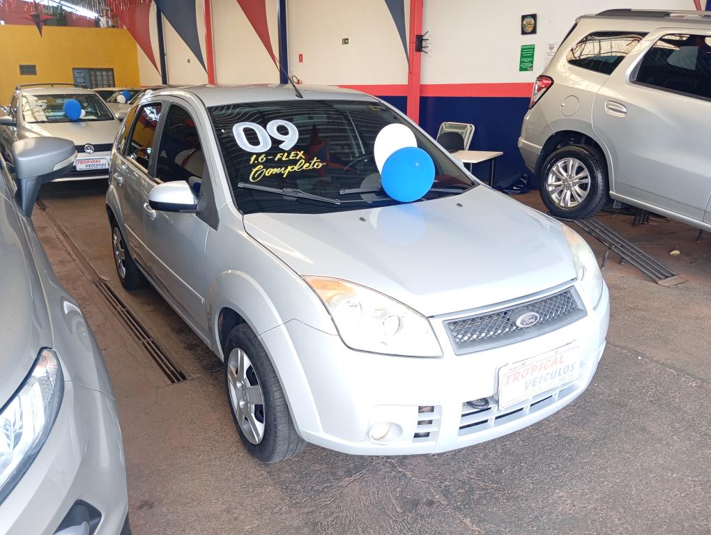 FORD Fiesta Hatch - Foto