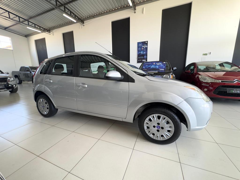 FORD Fiesta Hatch - Foto