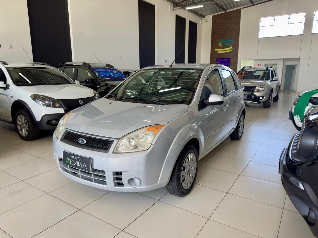 FORD Fiesta Hatch - Foto