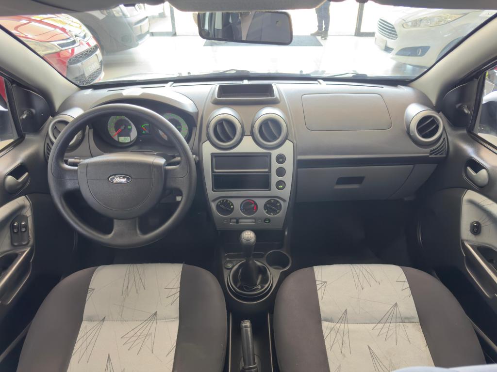 FORD Fiesta Hatch - Foto