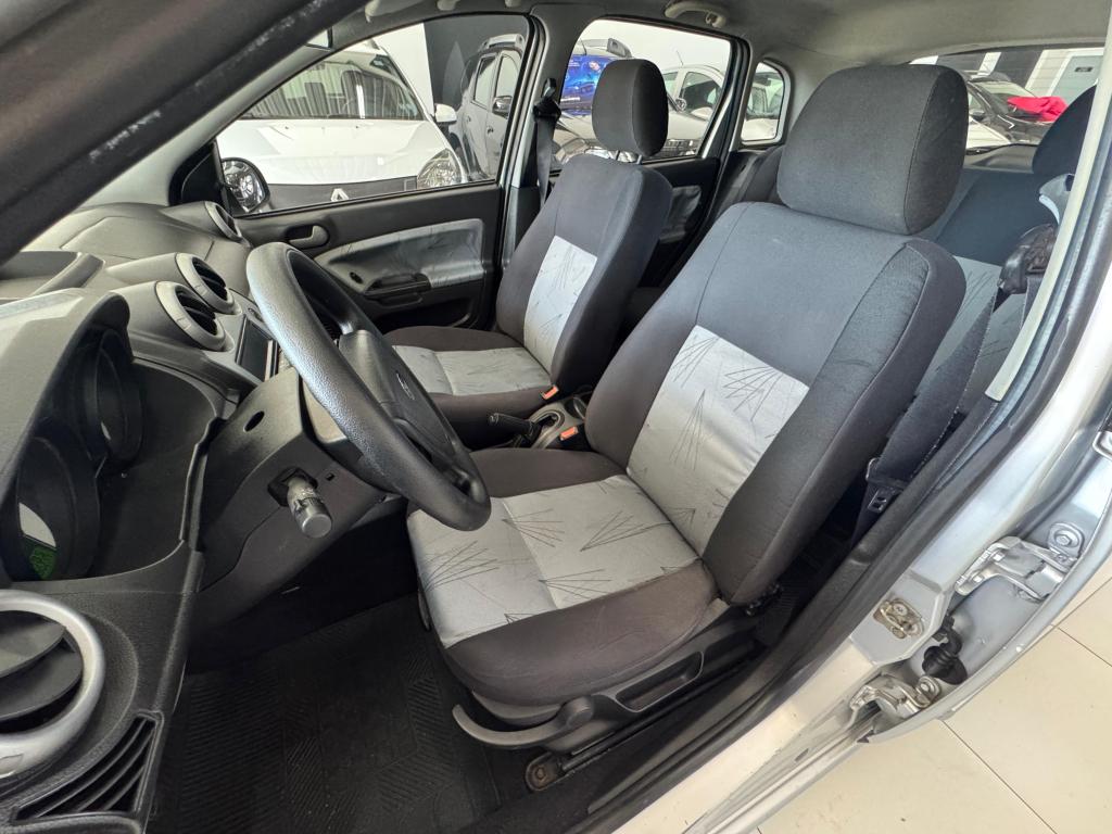 FORD Fiesta Hatch - Foto