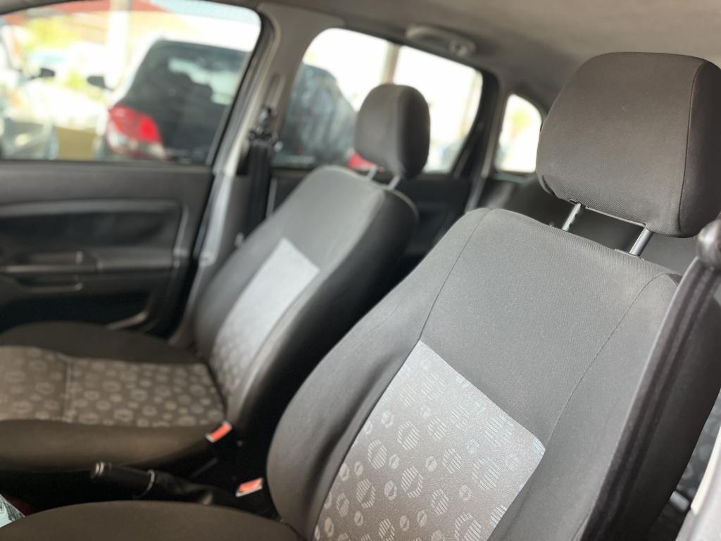 FORD Fiesta Hatch - Foto