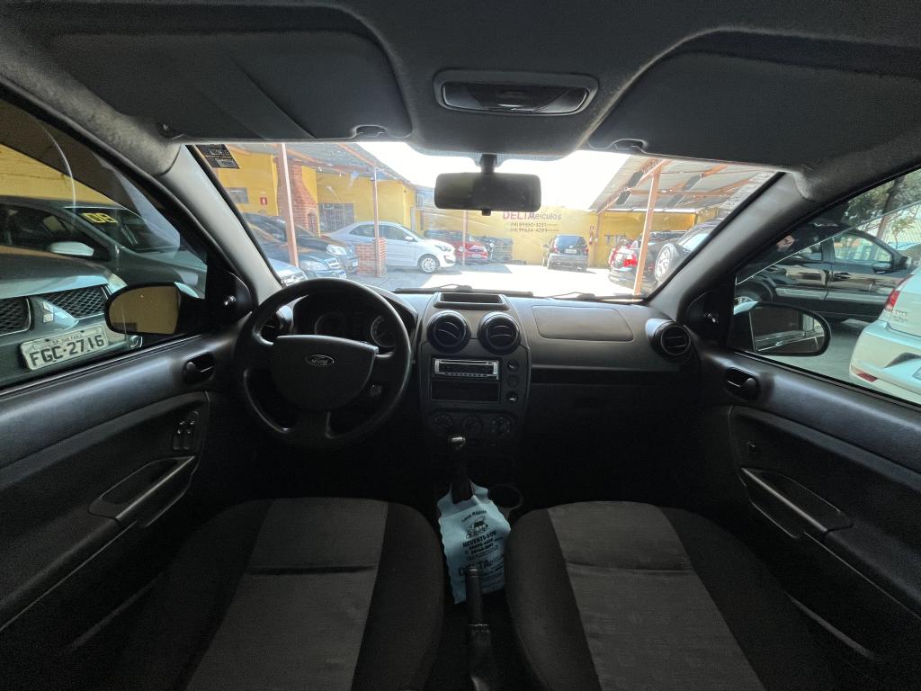 FORD Fiesta Hatch - Foto