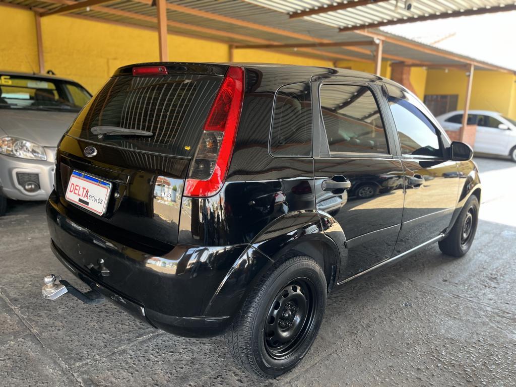 FORD Fiesta Hatch - Foto