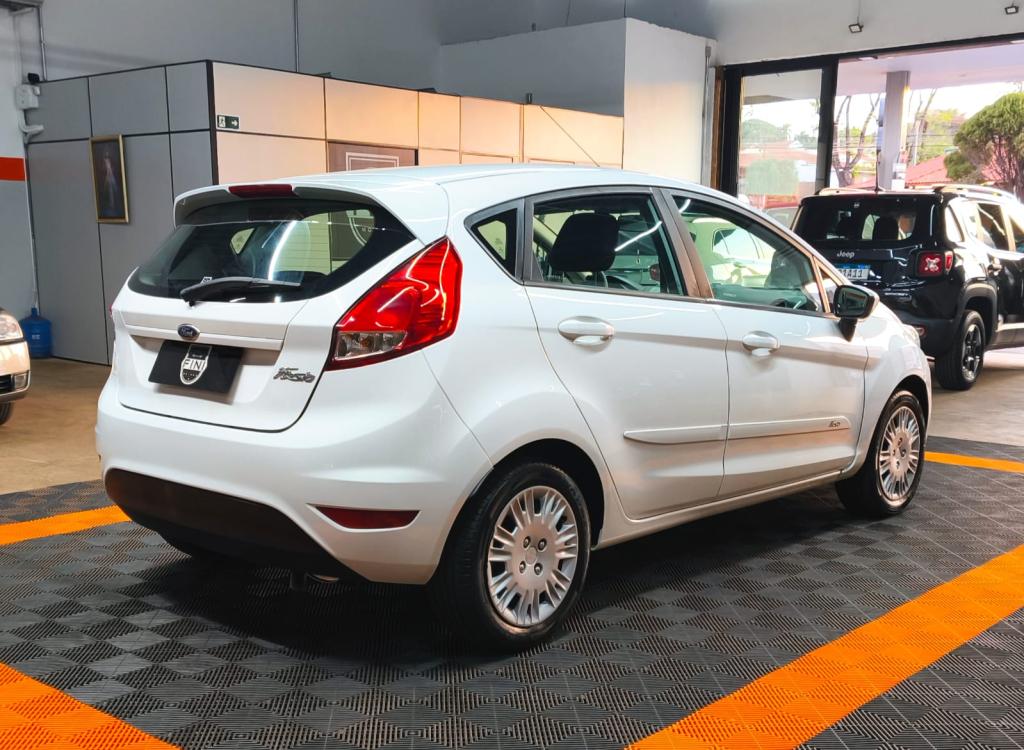 FORD Fiesta Hatch - Foto