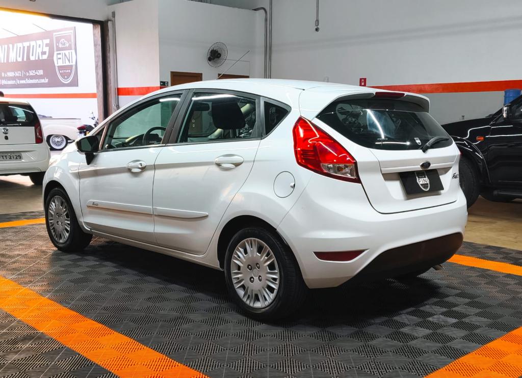 FORD Fiesta Hatch - Foto