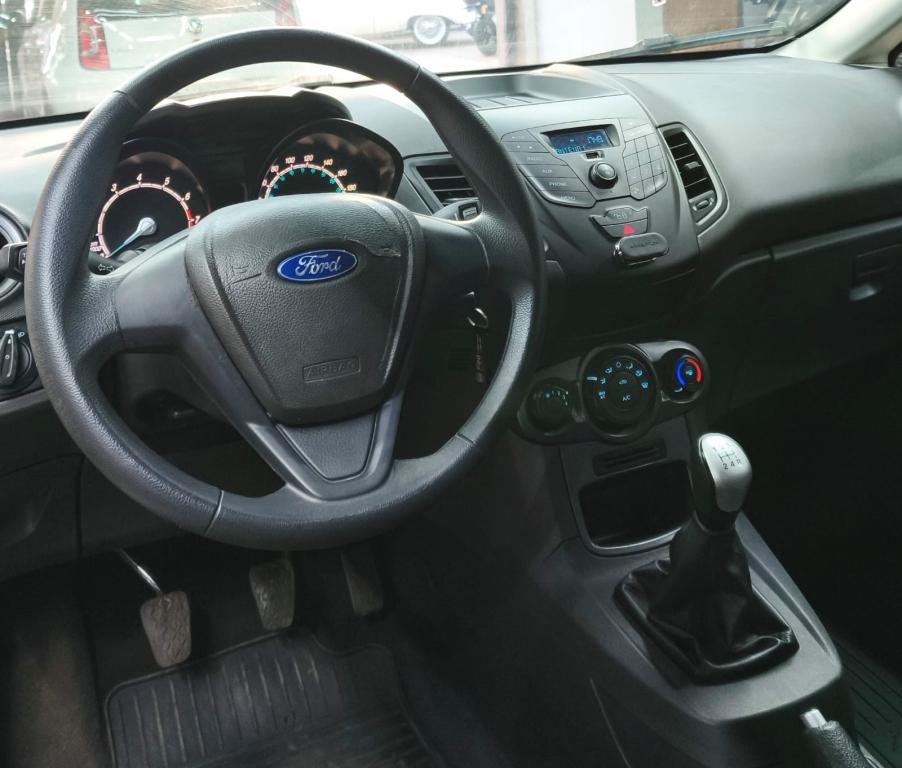 FORD Fiesta Hatch - Foto