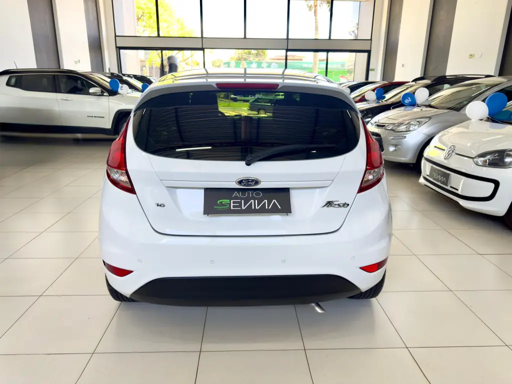 FORD Fiesta Hatch - Foto