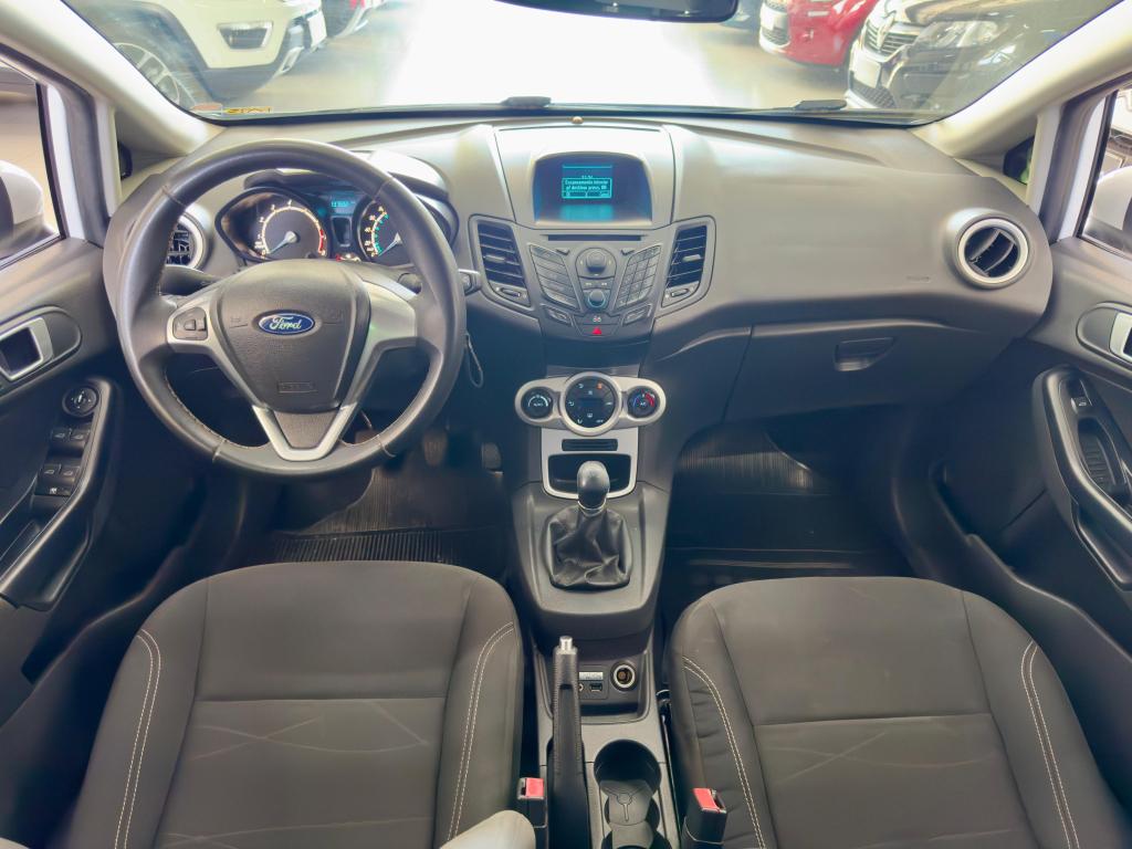 FORD Fiesta Hatch - Foto