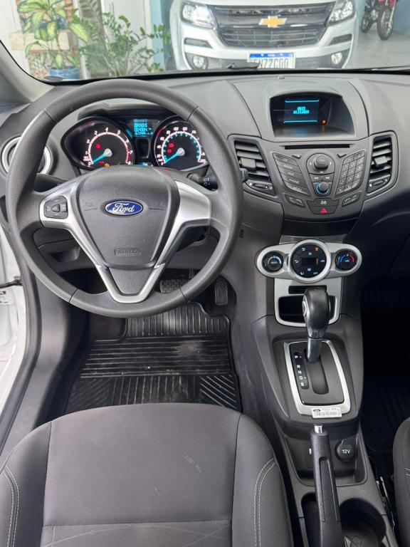 FORD Fiesta Hatch - Foto