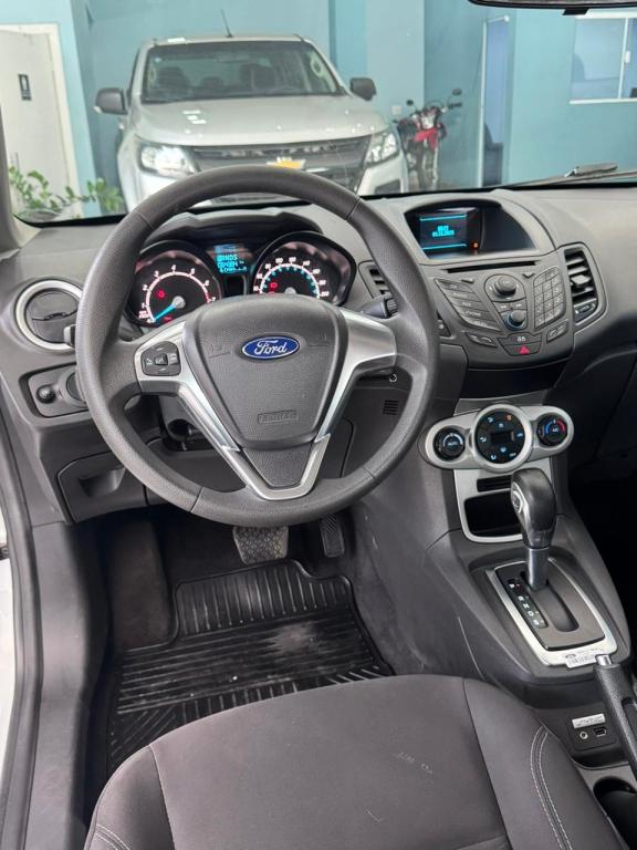 FORD Fiesta Hatch - Foto