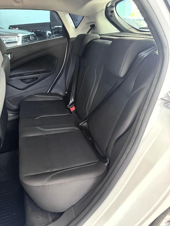 FORD Fiesta Hatch - Foto