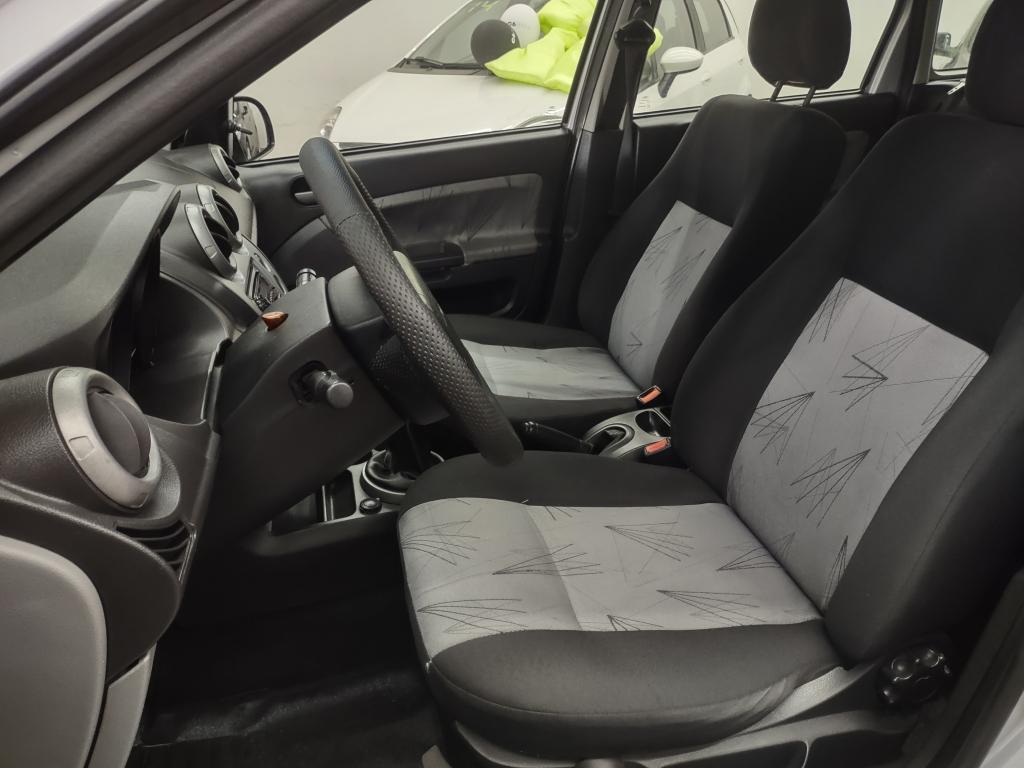 FORD Fiesta Hatch - Foto