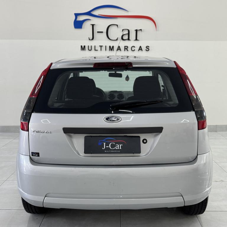 FORD Fiesta Hatch - Foto