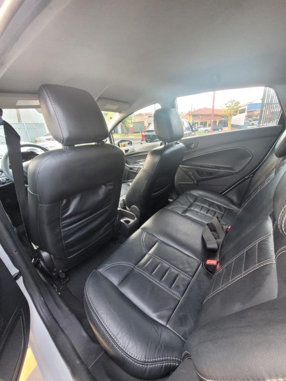 FORD Fiesta Hatch - Foto