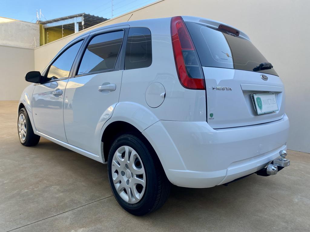 FORD Fiesta Hatch - Foto