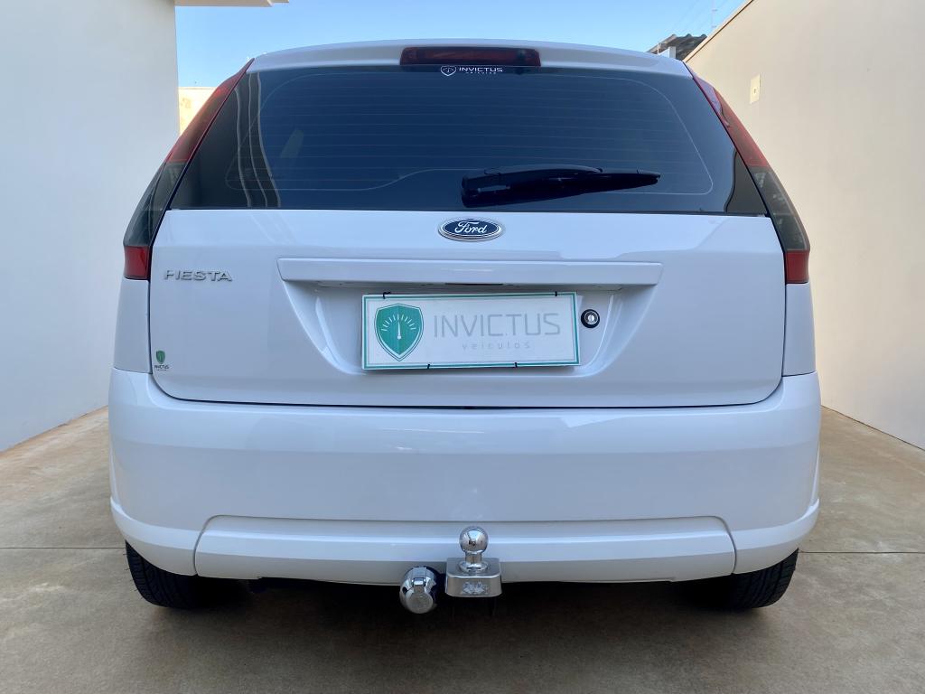 FORD Fiesta Hatch - Foto