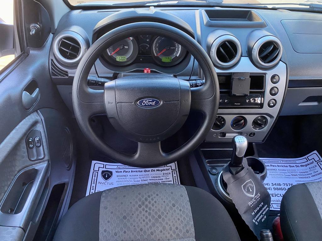 FORD Fiesta Hatch - Foto