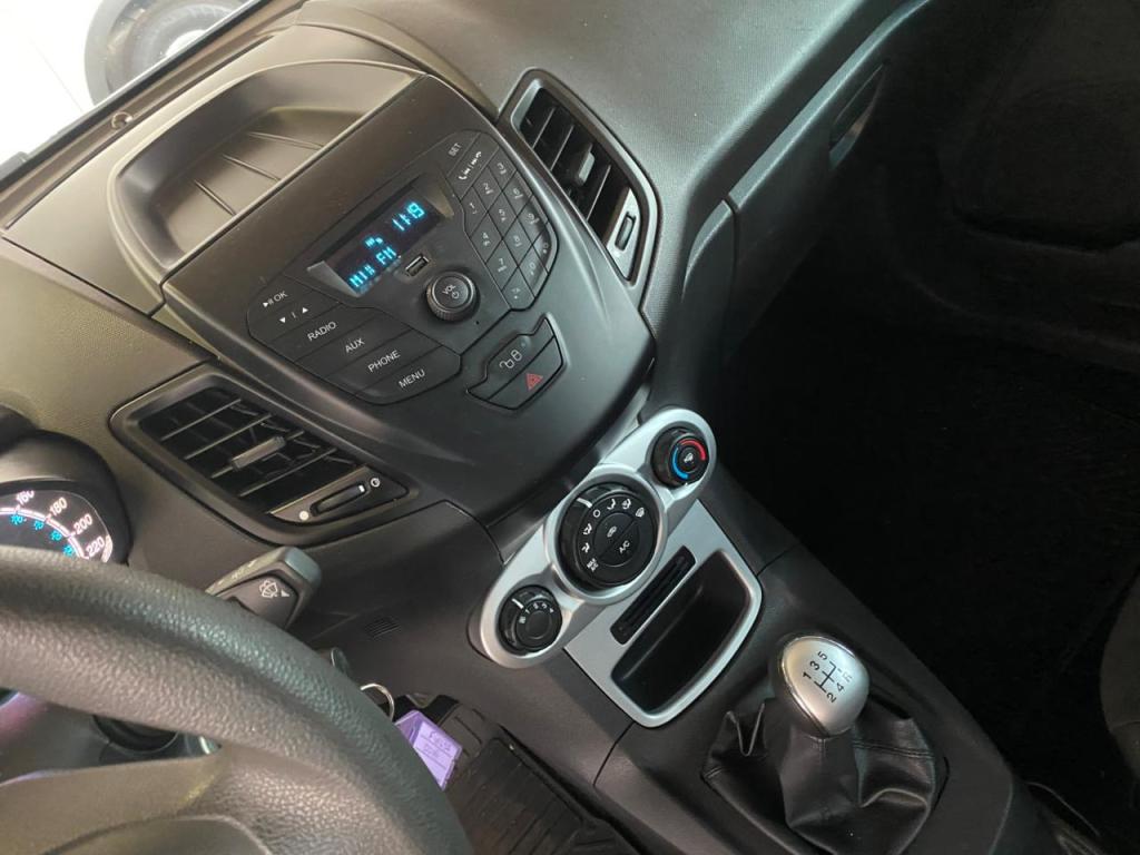 FORD Fiesta Hatch - Foto