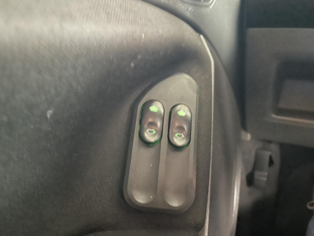 FORD Fiesta Hatch - Foto