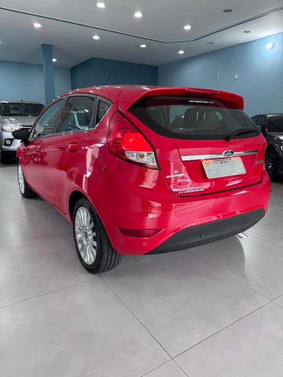 FORD Fiesta Hatch - Foto