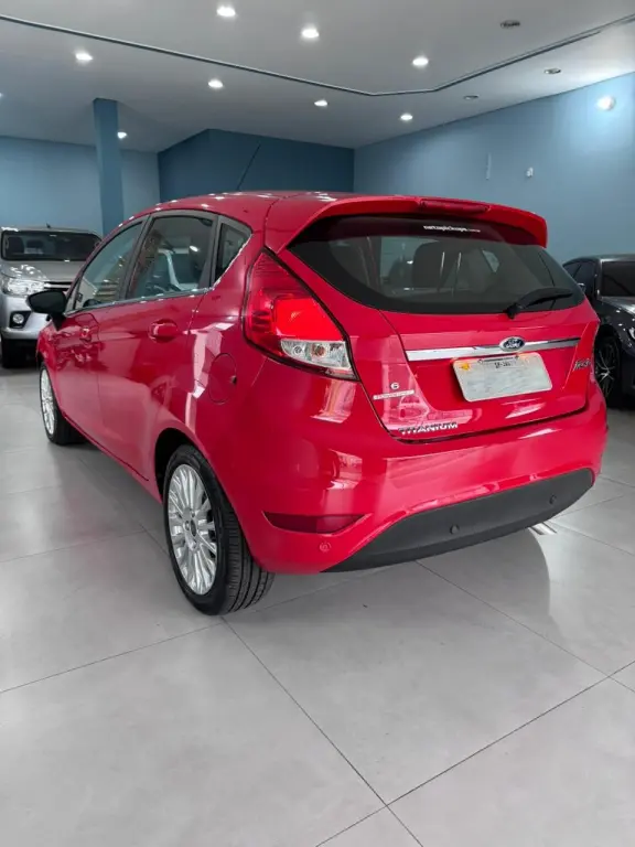 FORD Fiesta Hatch - Foto