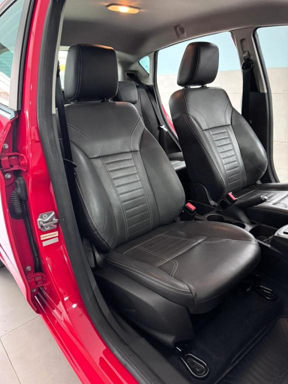 FORD Fiesta Hatch - Foto