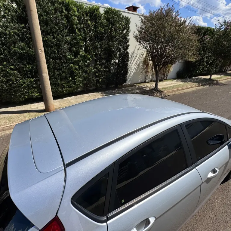 FORD Fiesta Hatch - Foto