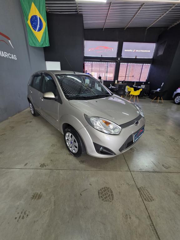 FORD Fiesta Hatch - Foto