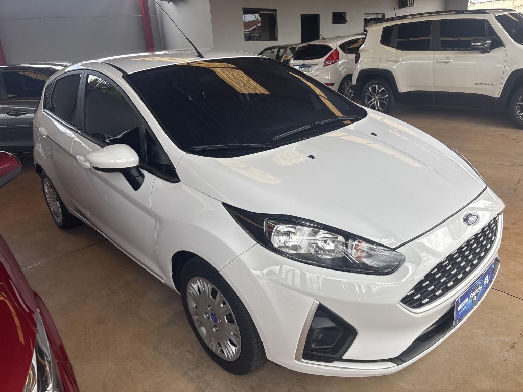 FORD Fiesta Hatch - Foto