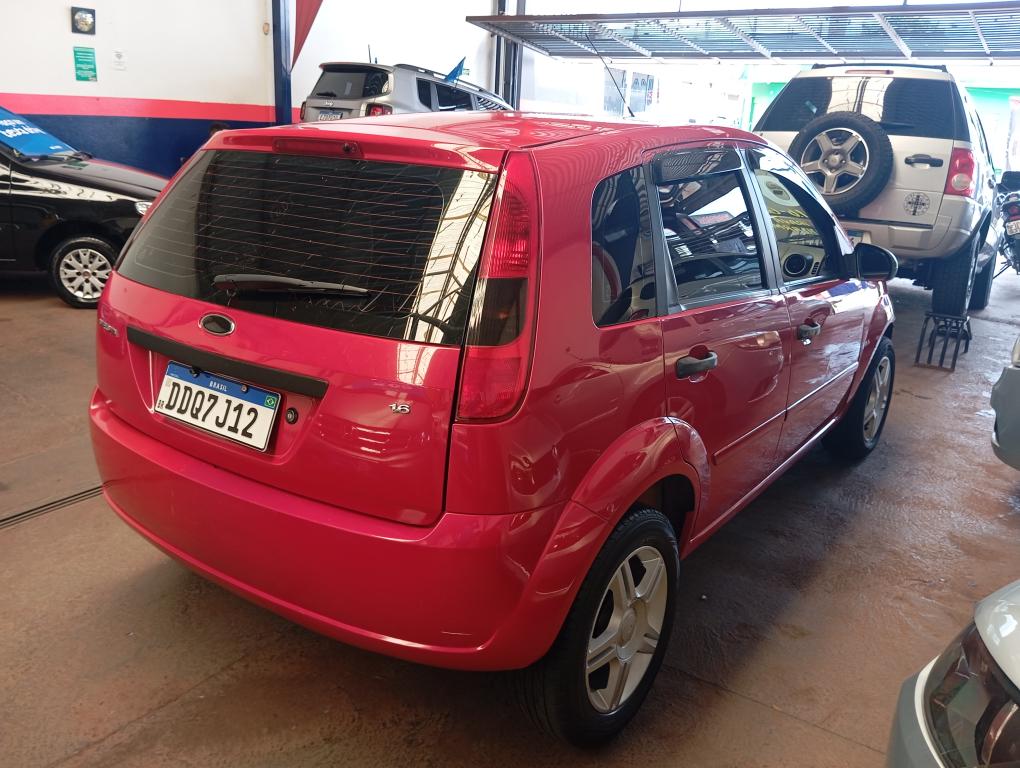 FORD Fiesta Hatch - Foto